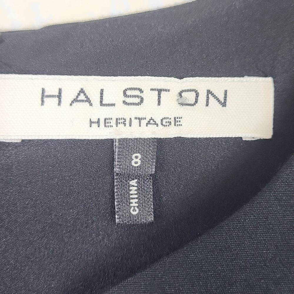 Notch Neck Dress in‎ Black & Chalk Halston Heritage. Size 8 - Picture 6 of 7